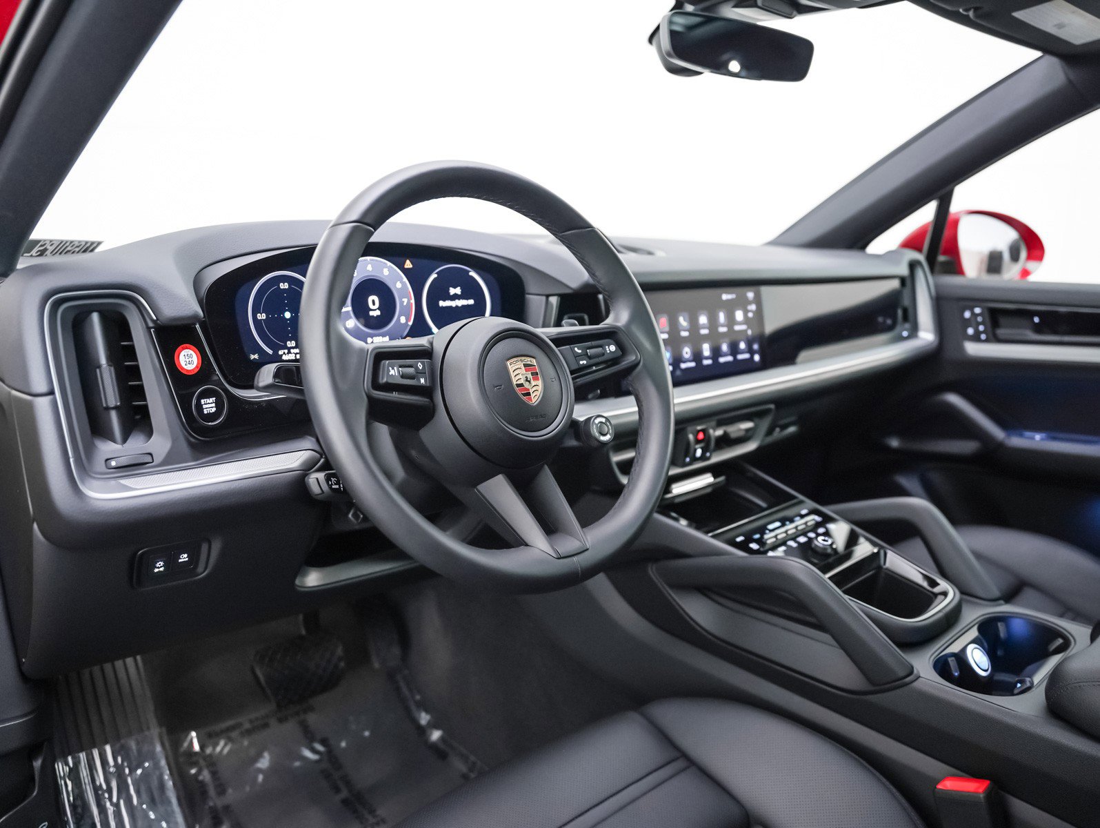 Certified 2025 Porsche Cayenne Coupe image 4