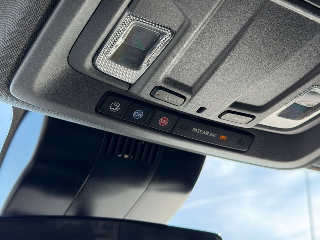 Used 2024 Chevrolet Silverado 1500 LT image 37