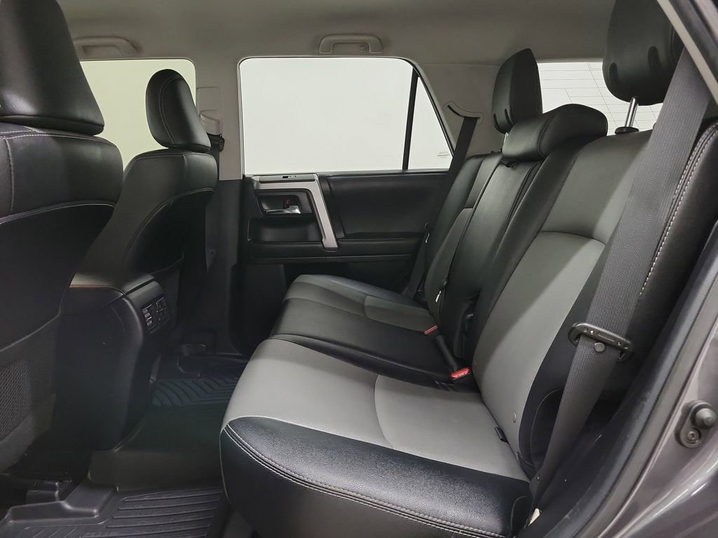 Used 2020 Toyota 4Runner SR5 Premium image 12
