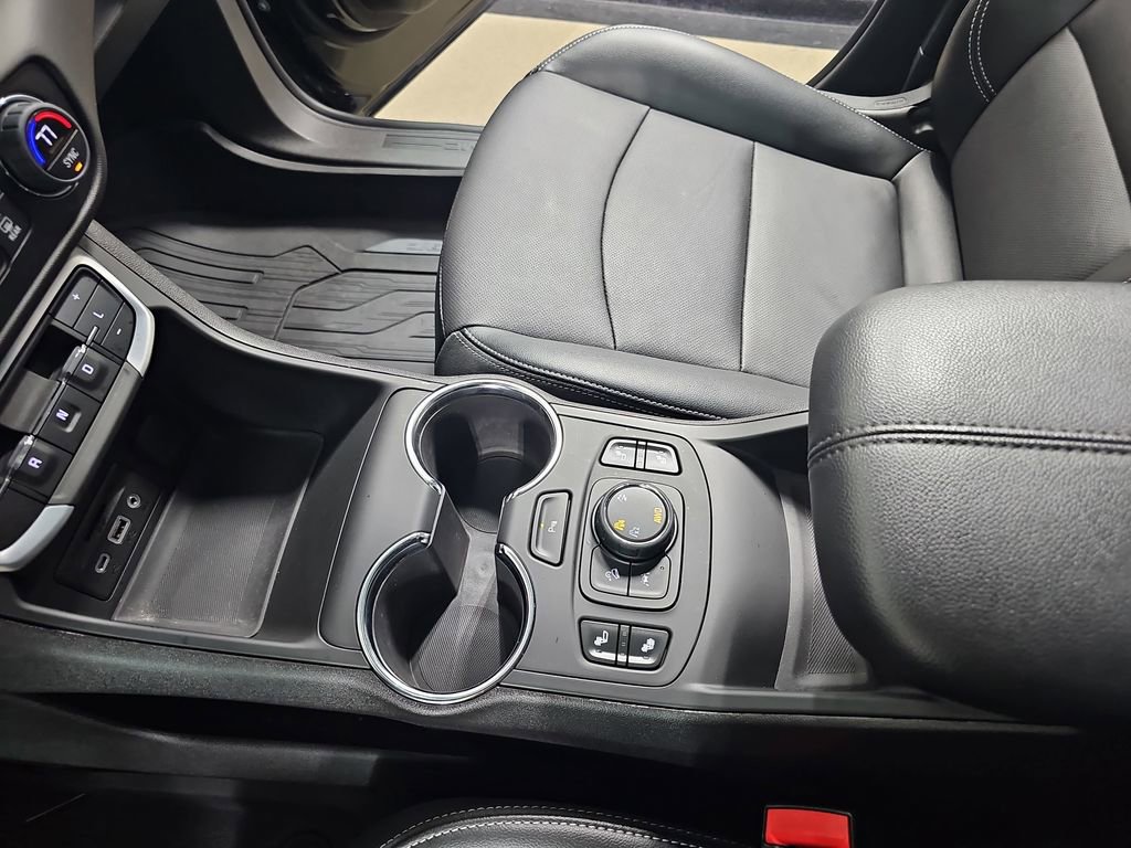 Used 2024 GMC Terrain SLT w/ Tech Package AWD/4WD image 30