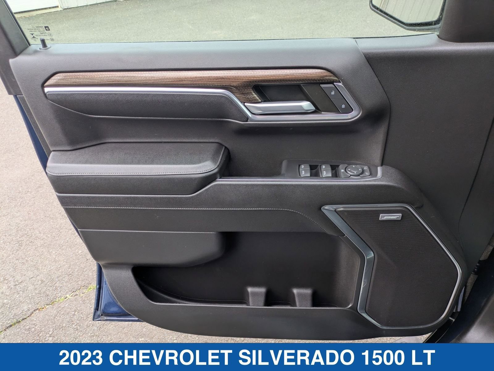Used 2023 Chevrolet Silverado 1500 LT AWD/4WD image 12