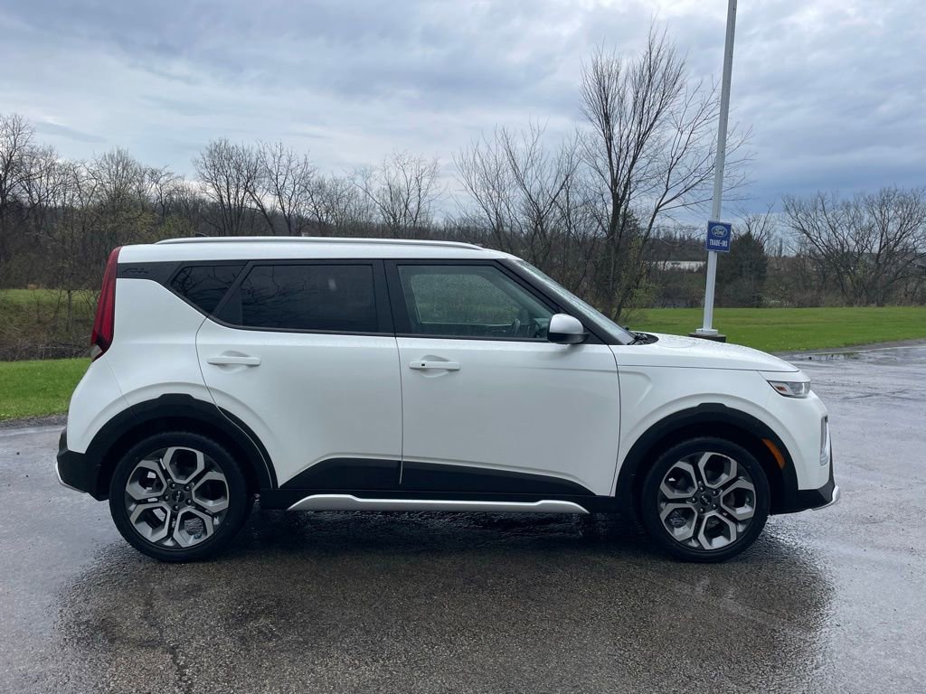 Certified 2022 Kia Soul X-Line image 2
