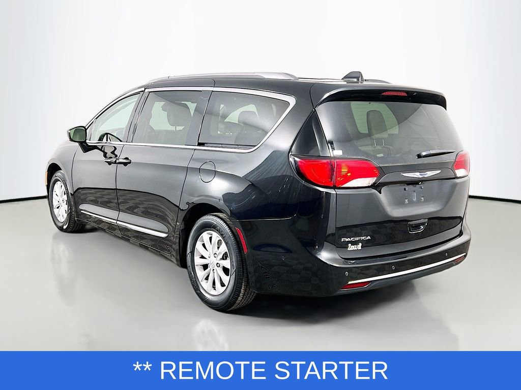 Used 2019 Chrysler Pacifica Touring-L w/ Advanced Safetytec Group image 8