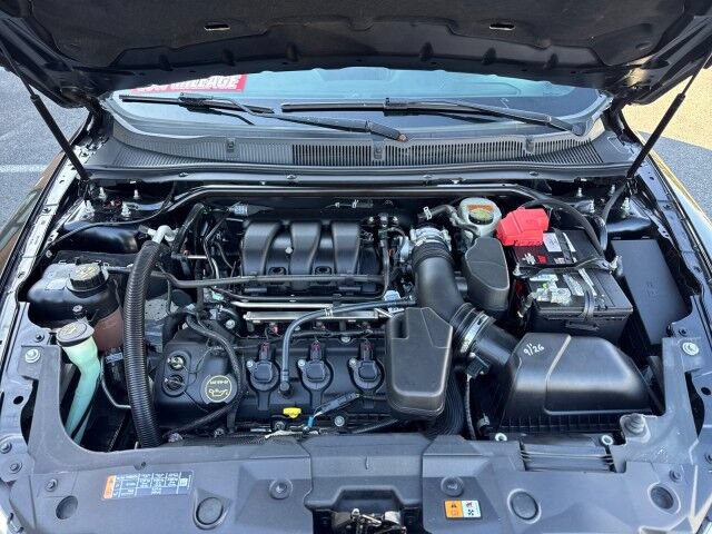 Used 2015 Ford Taurus SEL w/ Equipment Group 201A AWD/4WD image 17