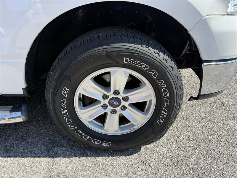 Used 2005 Ford F150 XLT RWD image 5