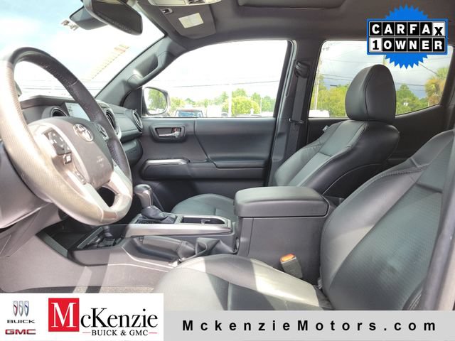 Used 2022 Toyota Tacoma Limited RWD image 5