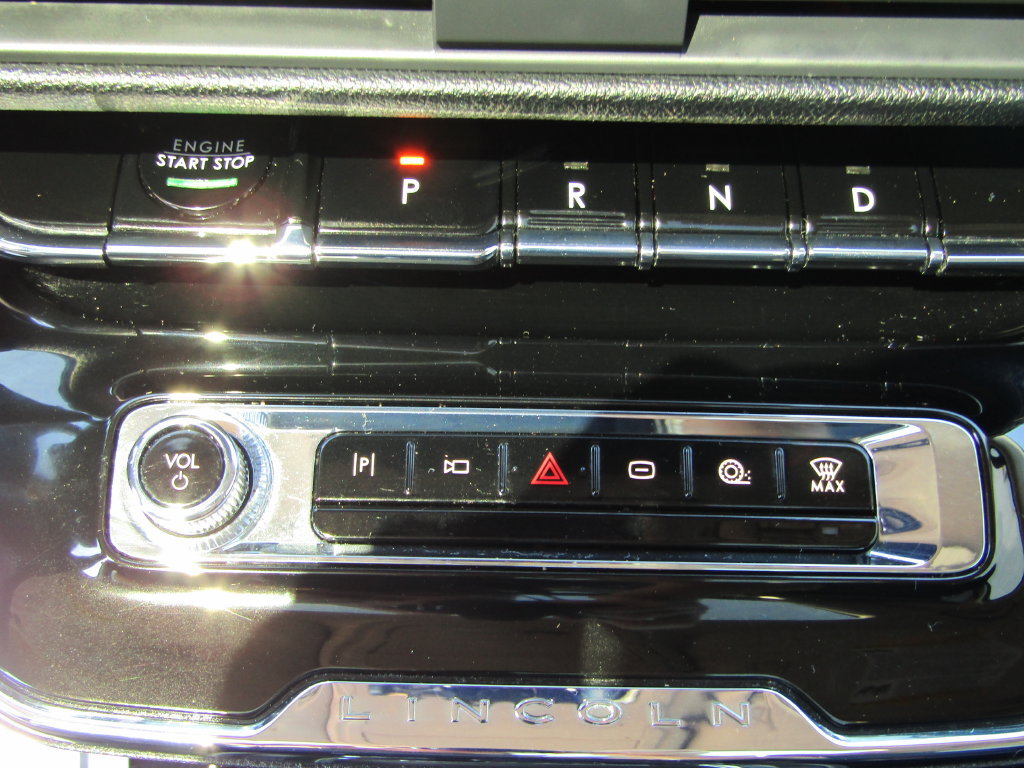 Used 2024 Lincoln Corsair Grand Touring AWD/4WD image 31