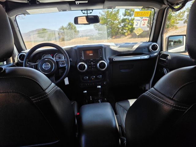 Used 2017 Jeep Wrangler Unlimited Rubicon w/ Connectivity Group AWD/4WD image 22