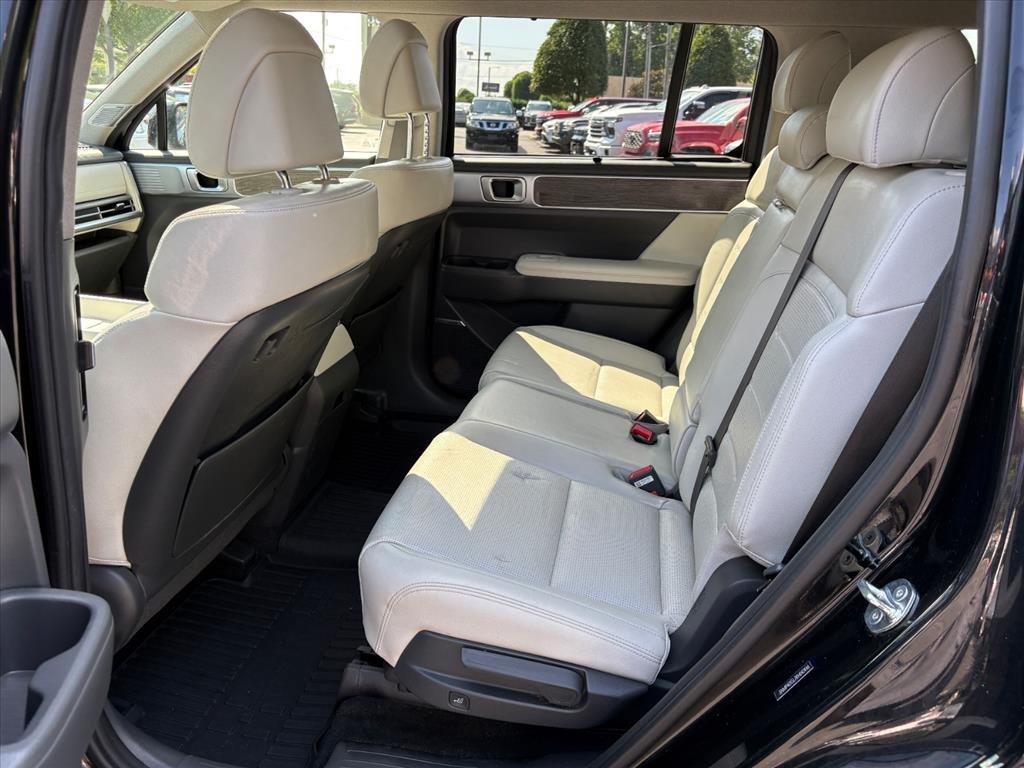 Certified 2024 Hyundai Santa Fe Limited AWD/4WD image 19