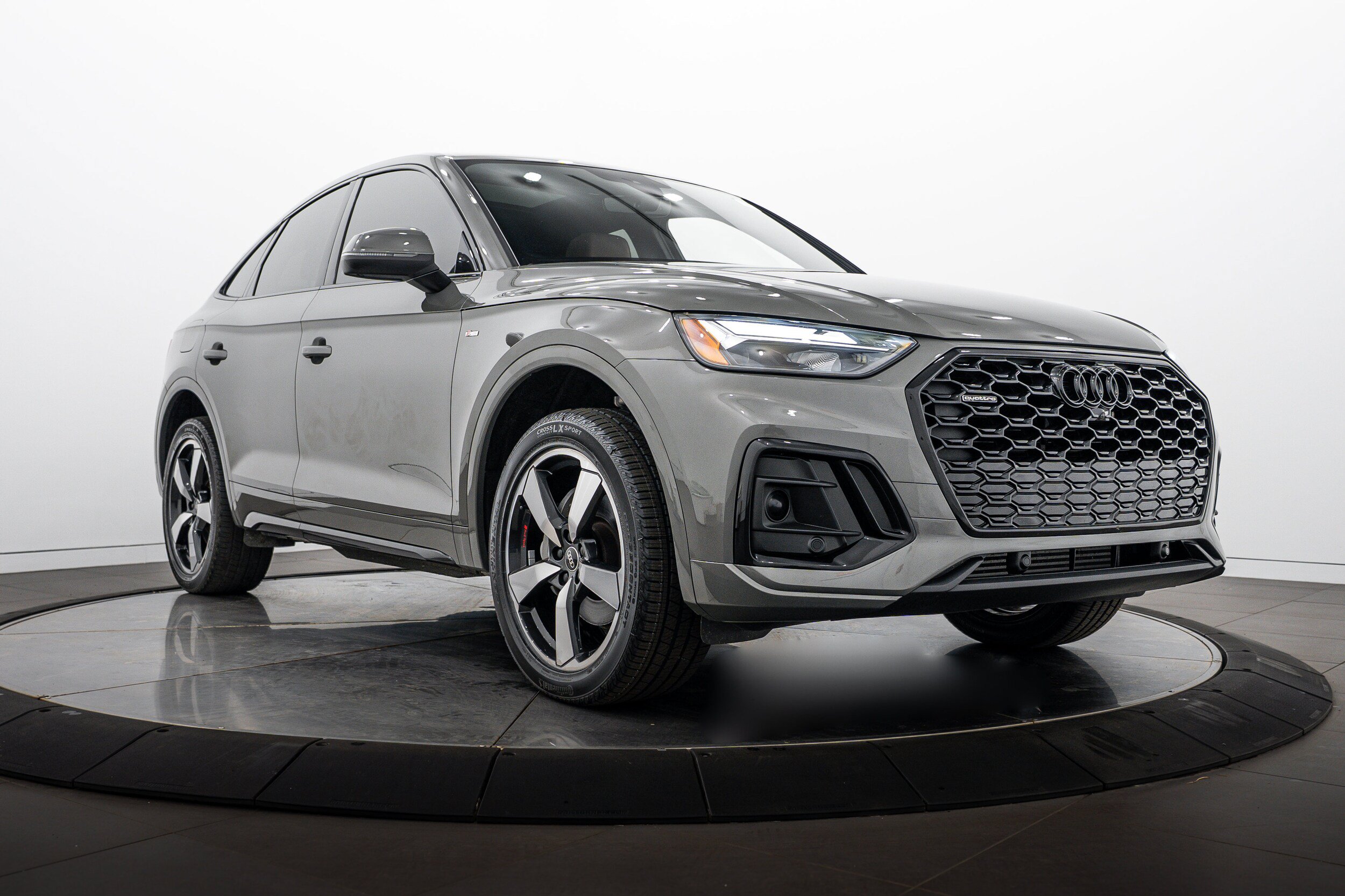 Certified 2023 Audi Q5 2.0T Premium Plus w/ Premium Plus Package AWD/4WD image 1