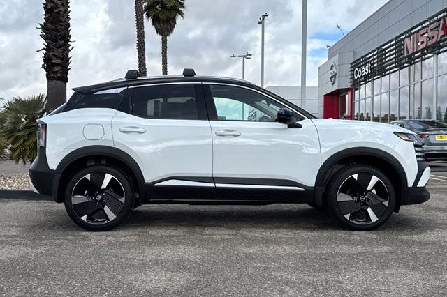 New 2026 Nissan Kicks SR w/ SR Premium Package image 4