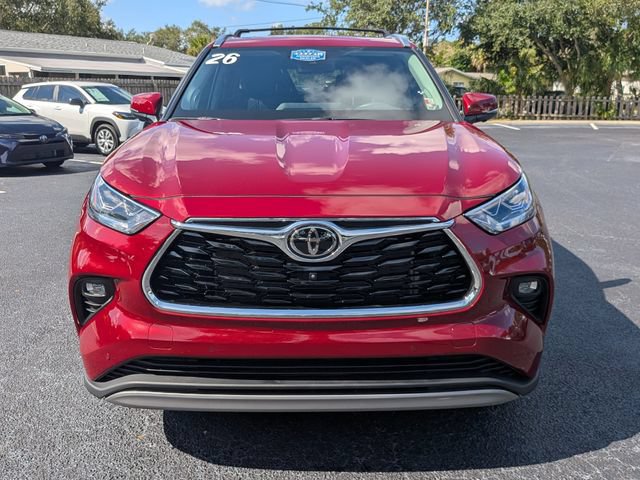 Used 2026 Toyota Highlander Platinum AWD/4WD image 8