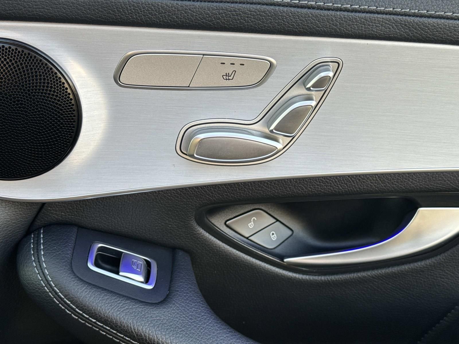 Used 2022 Mercedes-Benz GLC 300 4MATIC Coupe image 15