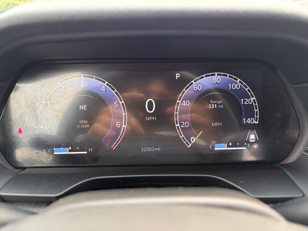 Used 2023 Jeep Grand Cherokee Altitude AWD/4WD image 34