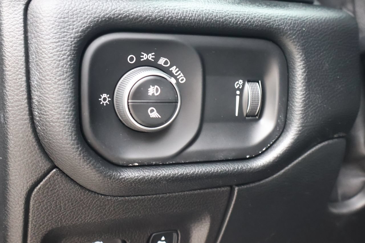 Used 2020 RAM 1500 Big Horn AWD/4WD image 19