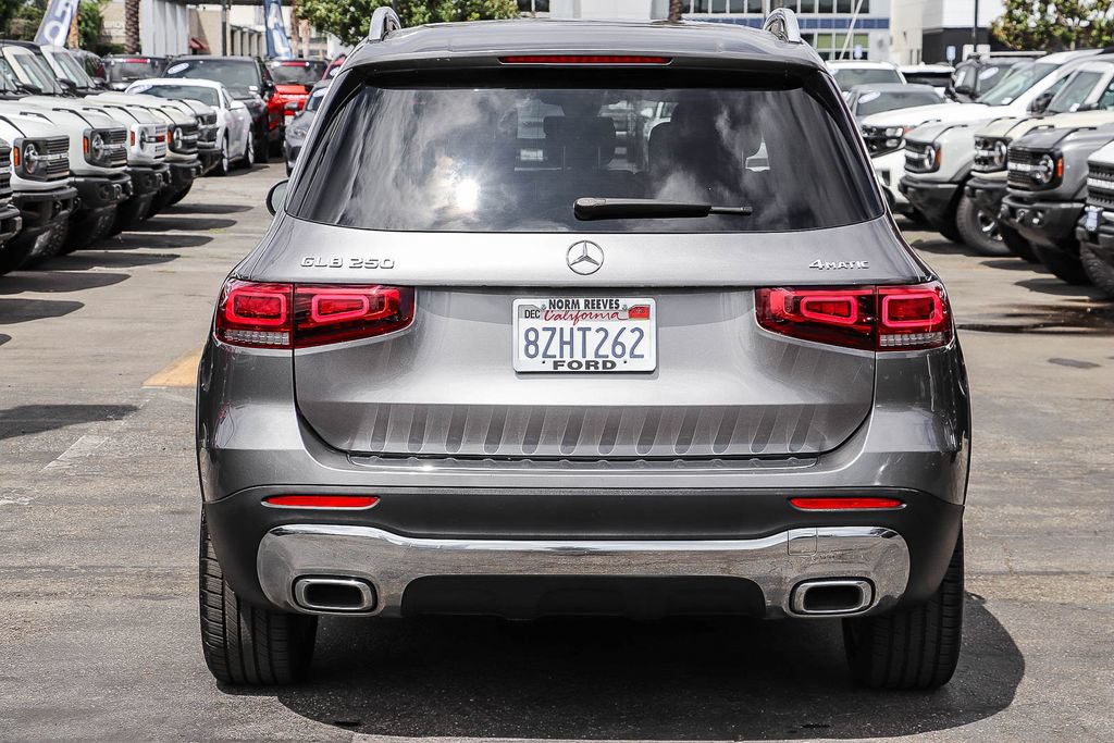 Used 2022 Mercedes-Benz GLB 250 4MATIC image 8