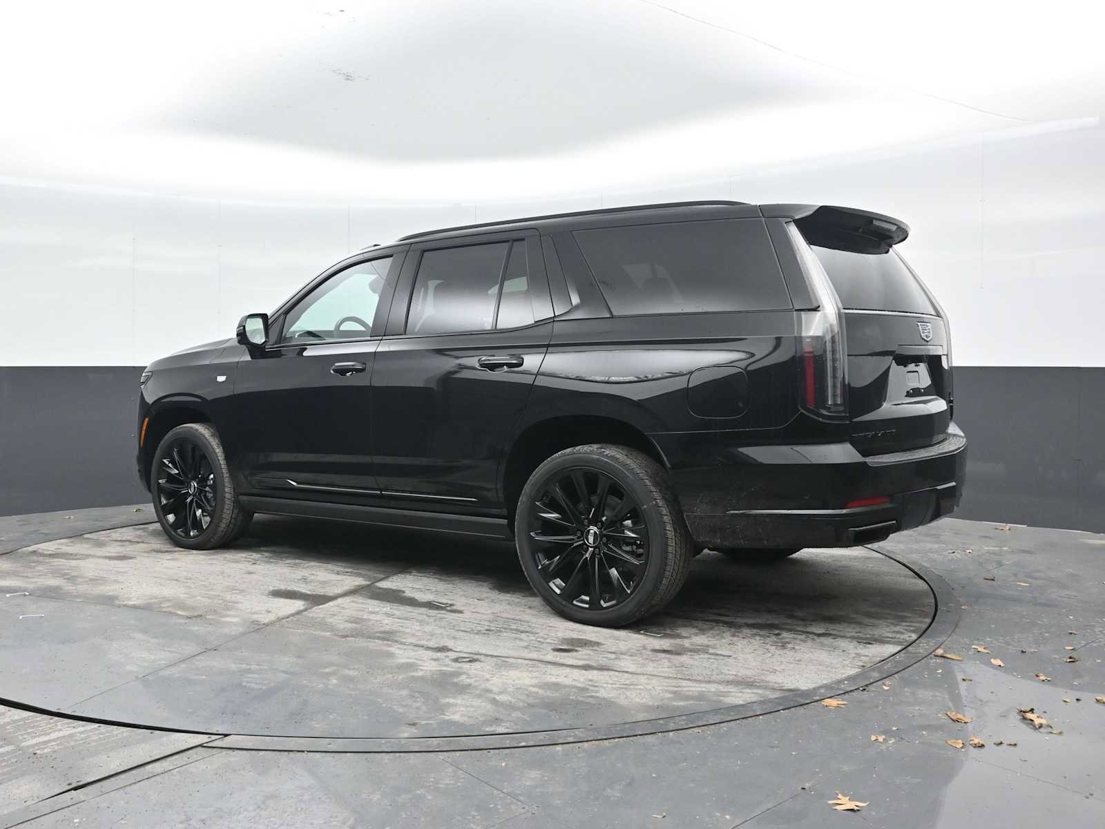 New 2026 Cadillac Escalade Platinum Sport w/ LPO, ONYX Package image 4