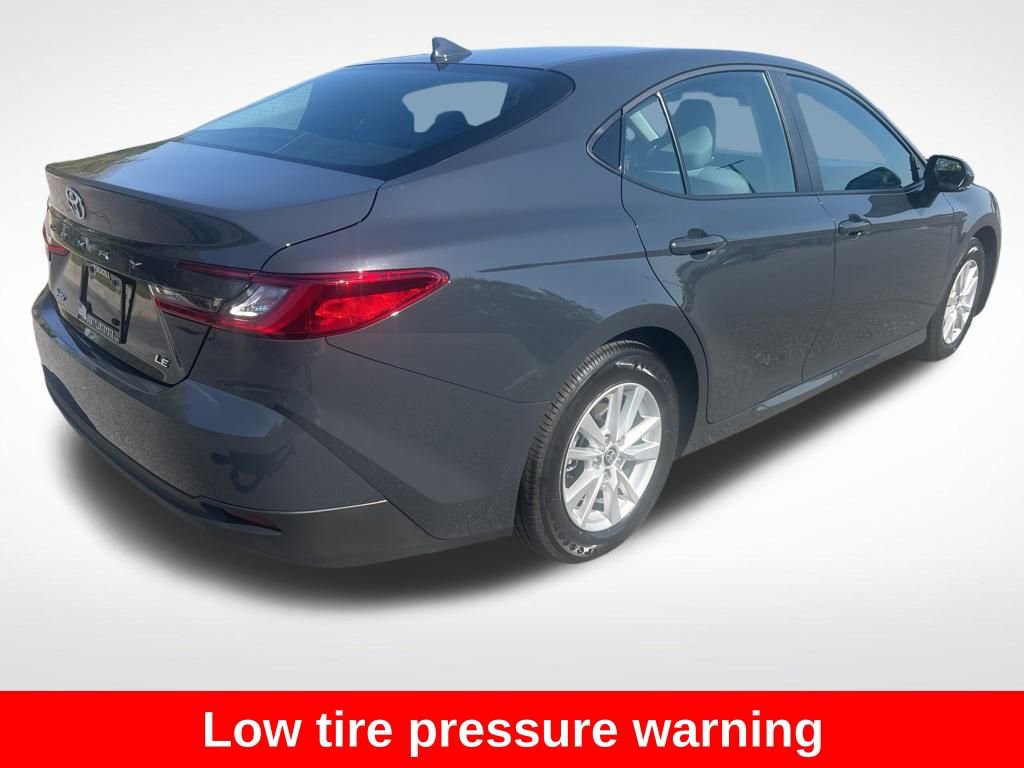 Used 2026 Toyota Camry LE image 5