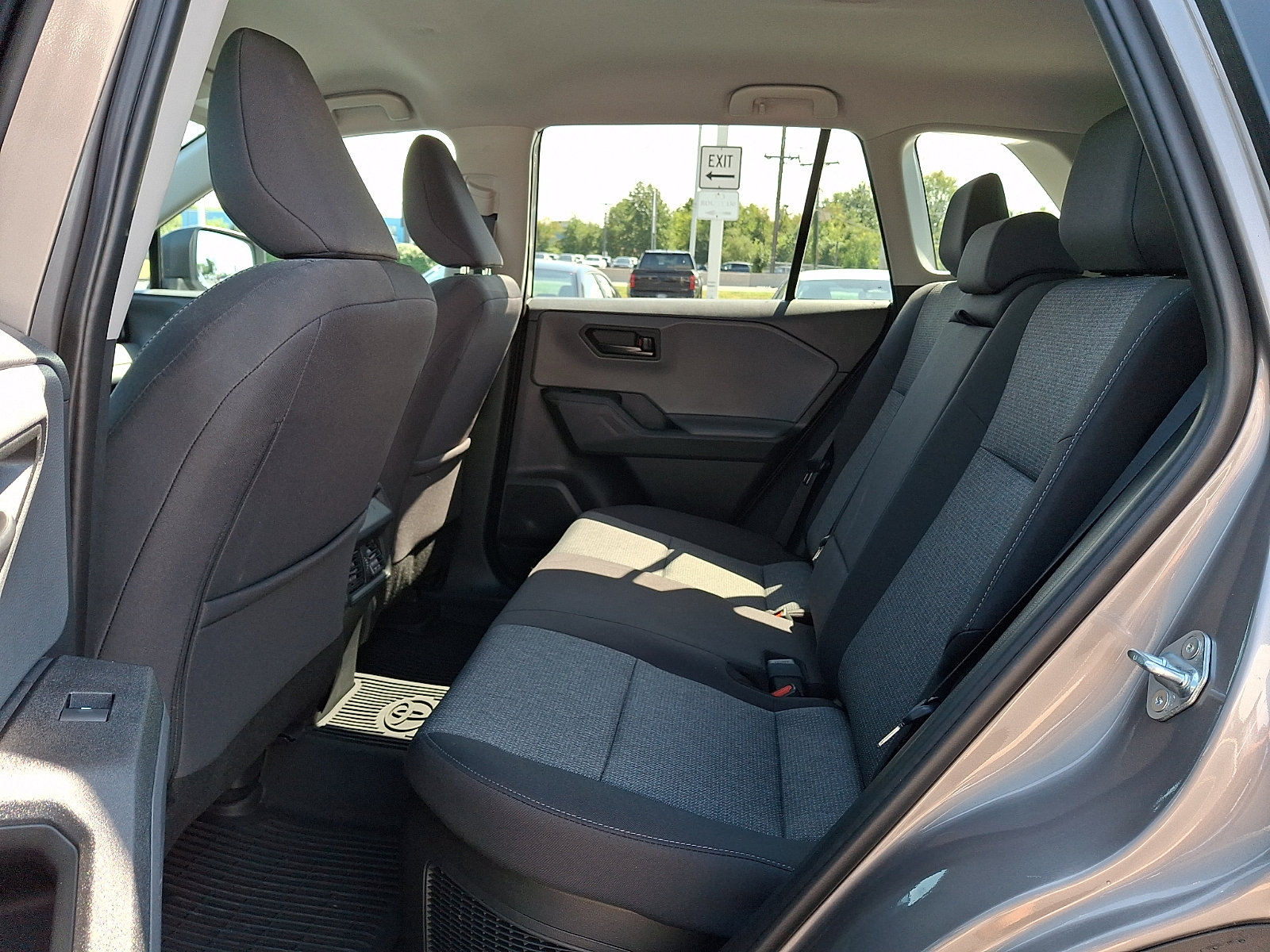 Used 2026 Toyota RAV4 LE AWD/4WD image 10