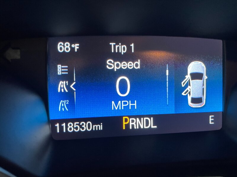 Used 2016 Ford Focus SE w/ SE Cold Weather Package FWD image 10