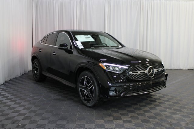 New 2025 Mercedes-Benz GLC 300 4MATIC image 1