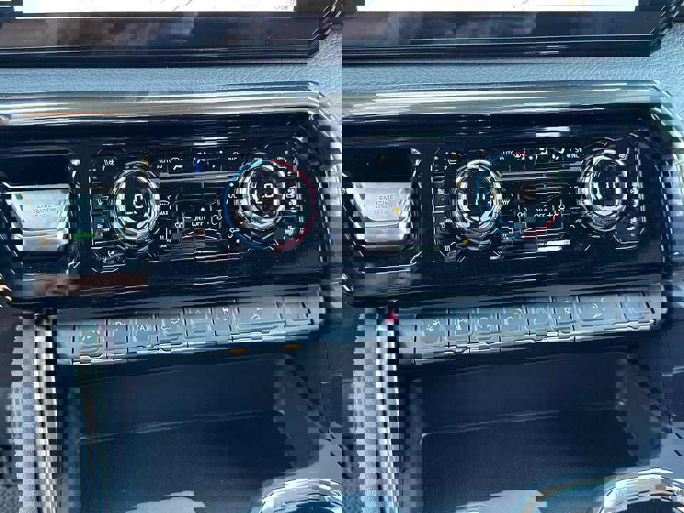 Used 2025 GMC Sierra 1500 Denali AWD/4WD image 29