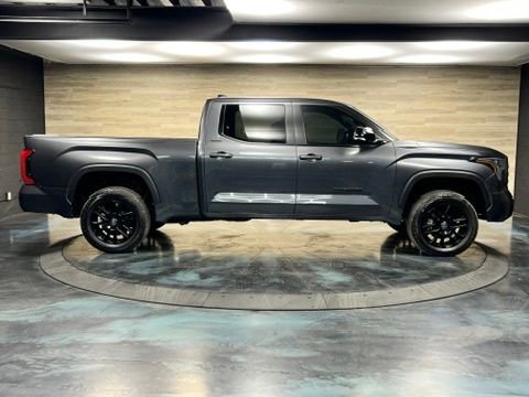 Used 2025 Toyota Tundra Limited AWD/4WD image 25