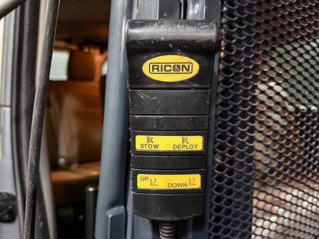 Used 2019 Nissan NV 3500 SL image 17