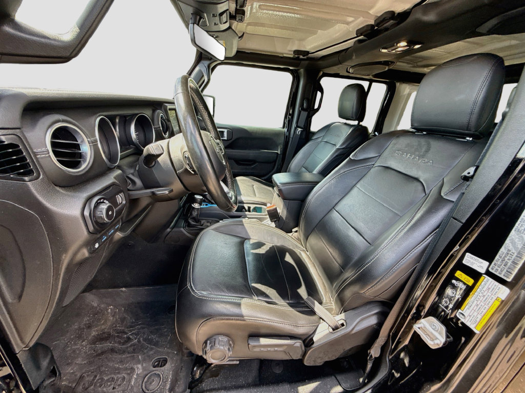 Used 2023 Jeep Wrangler Unlimited Sahara w/ Cold Weather Group AWD/4WD image 23
