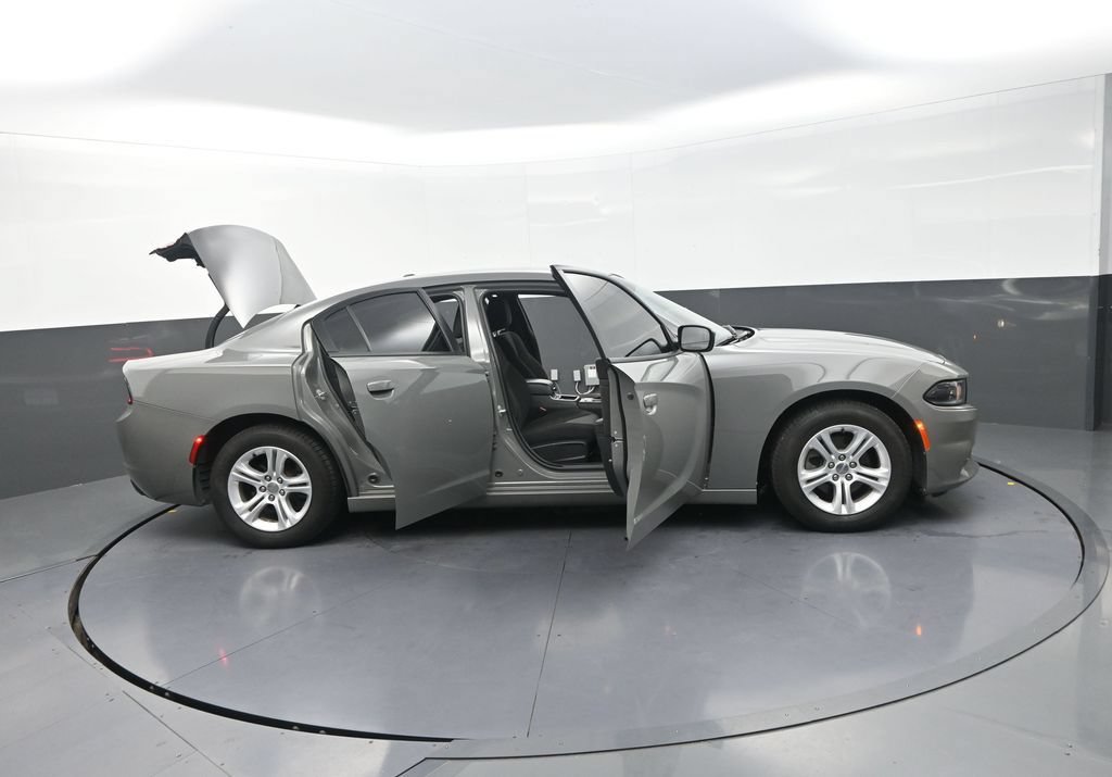 Used 2019 Dodge Charger SXT RWD image 38