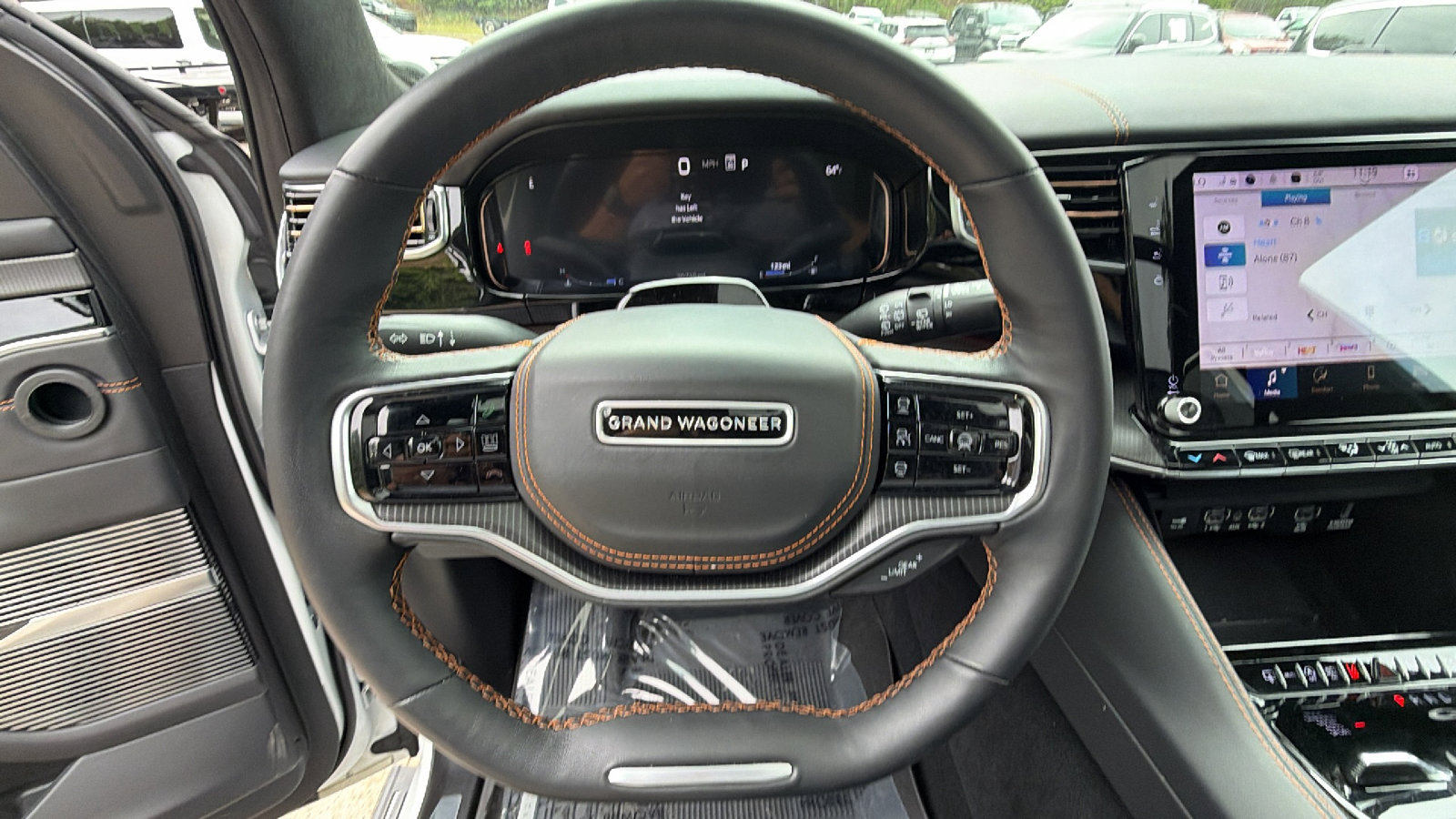 Used 2025 Jeep Grand Wagoneer Series III w/ Rear Seat Video Group 1 AWD/4WD image 31