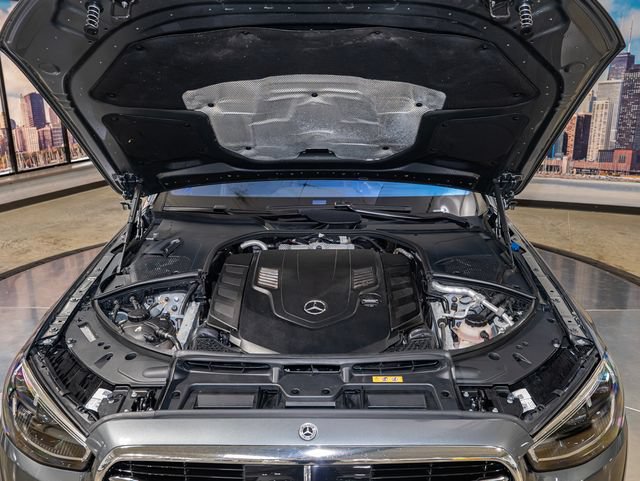 Used 2021 Mercedes-Benz S 580 4MATIC Sedan image 5
