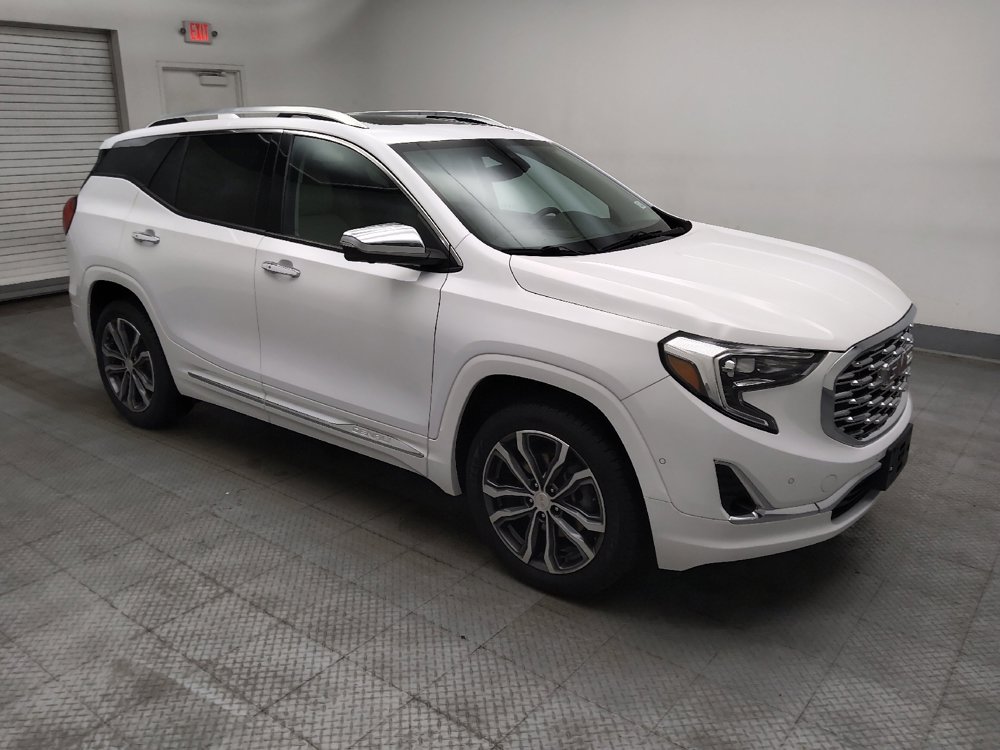Used 2019 GMC Terrain Denali w/ Advanced Safety Package image 11