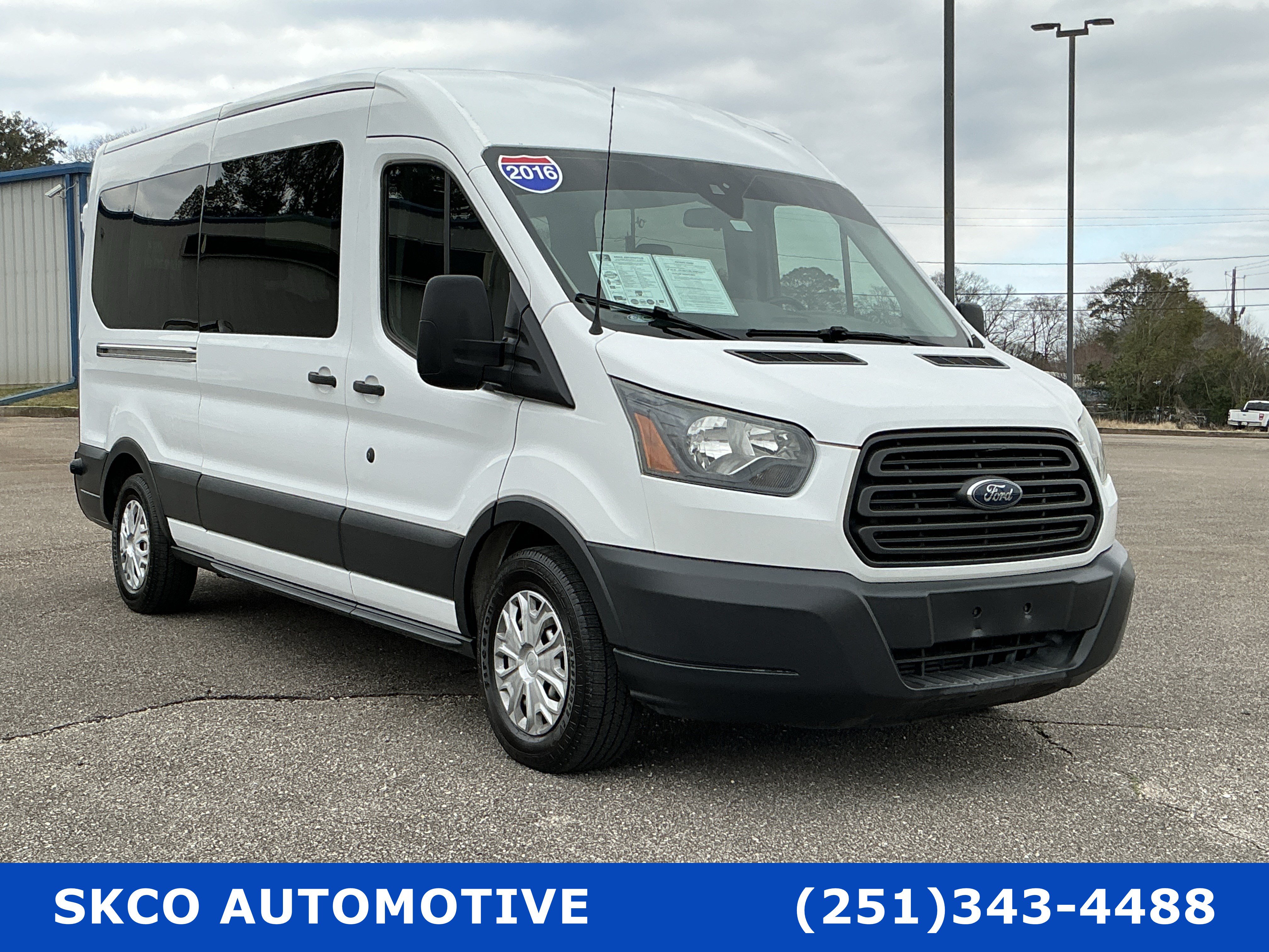 Used 2016 Ford Transit 350 XL RWD image 7