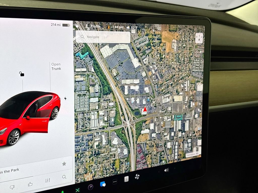 Used 2018 Tesla Model 3 Long Range image 16