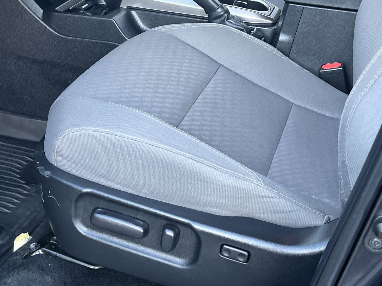 Used 2022 Toyota Tacoma SR5 image 13