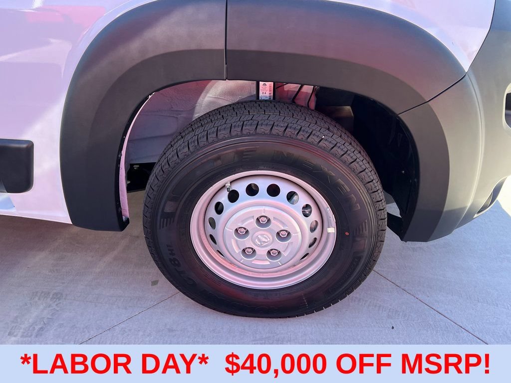New 2024 RAM ProMaster 3500 w/ Delivery Van Package FWD image 9