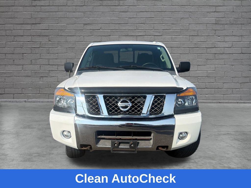 Used 2015 Nissan Titan SV w/ SV Value Truck Package AWD/4WD image 2