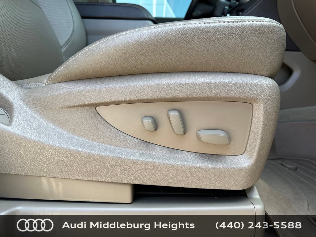 Used 2015 Chevrolet Tahoe LTZ AWD/4WD image 18