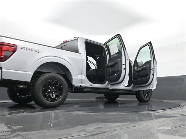 New 2025 Ford F150 XLT w/ Equipment Group 302A MID image 32