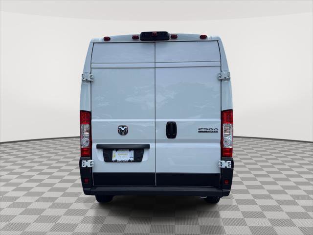 Used 2025 RAM ProMaster 2500 w/ Convenience Group FWD image 6