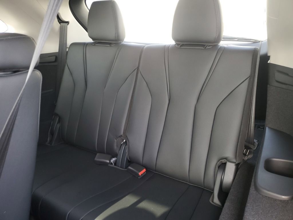 Used 2026 Acura MDX SH-AWD image 28