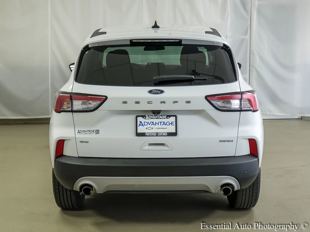 Used 2022 Ford Escape SE image 6