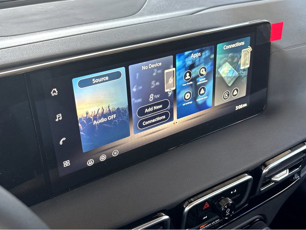 New 2026 Nissan Sentra SR w/ SR Premium Package FWD image 8