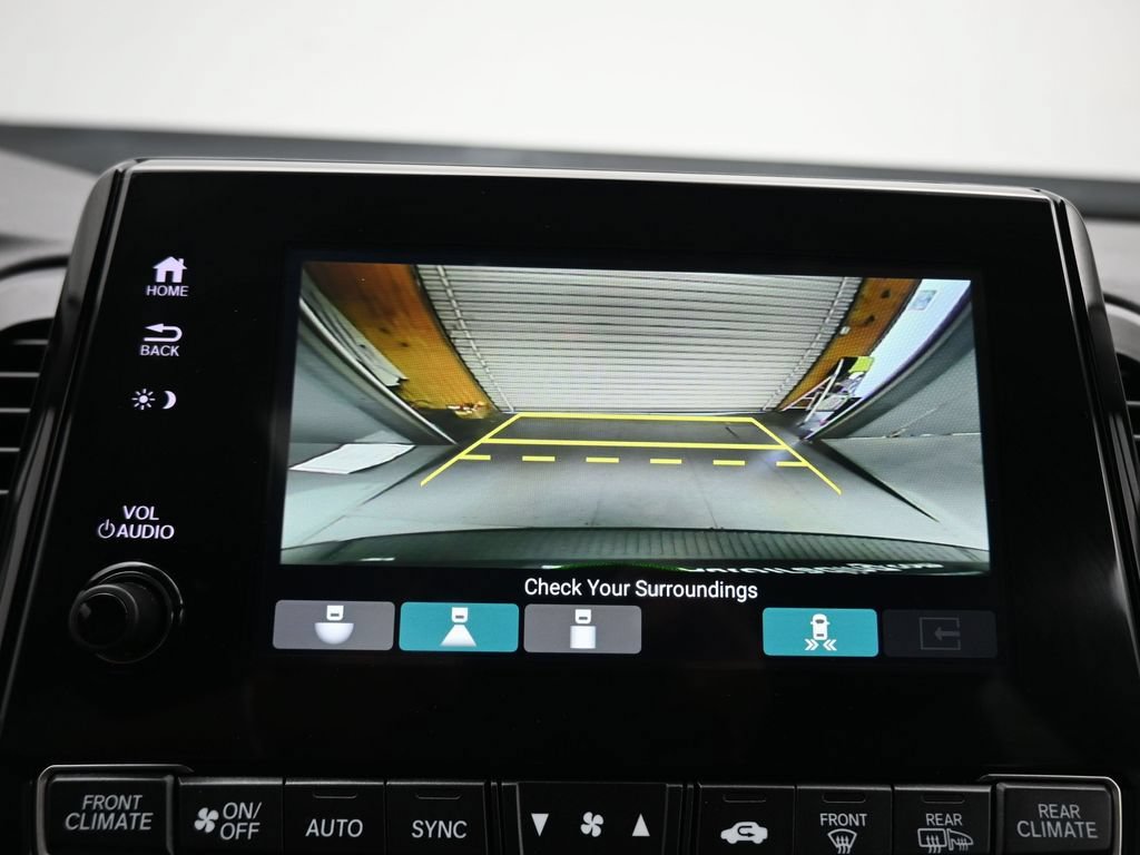 Used 2023 Honda Odyssey Touring image 21