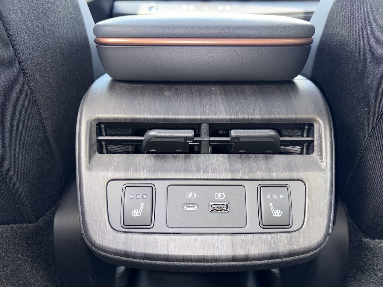 Certified 2024 Nissan Ariya AWD image 31