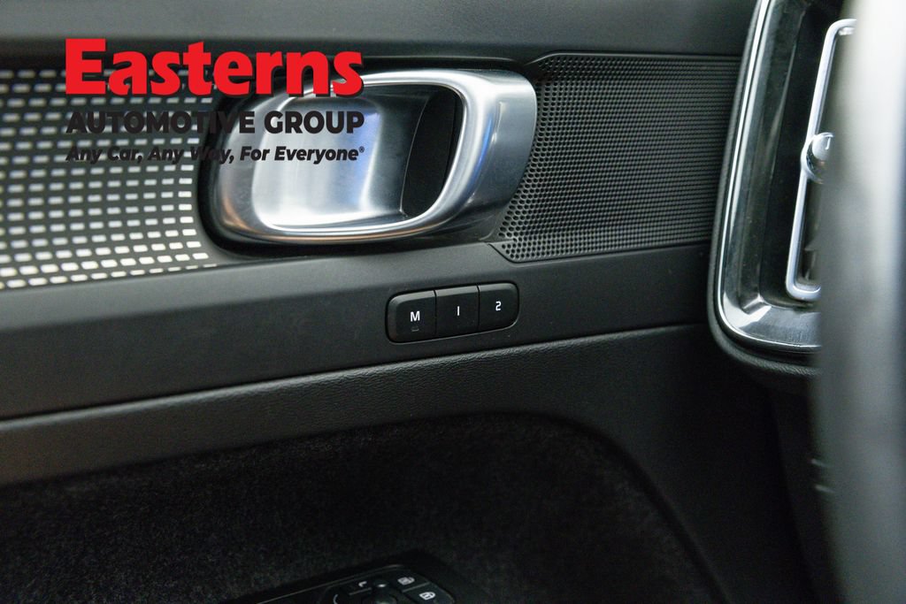 Used 2022 Volvo XC40 P8 Recharge Plus AWD/4WD image 19