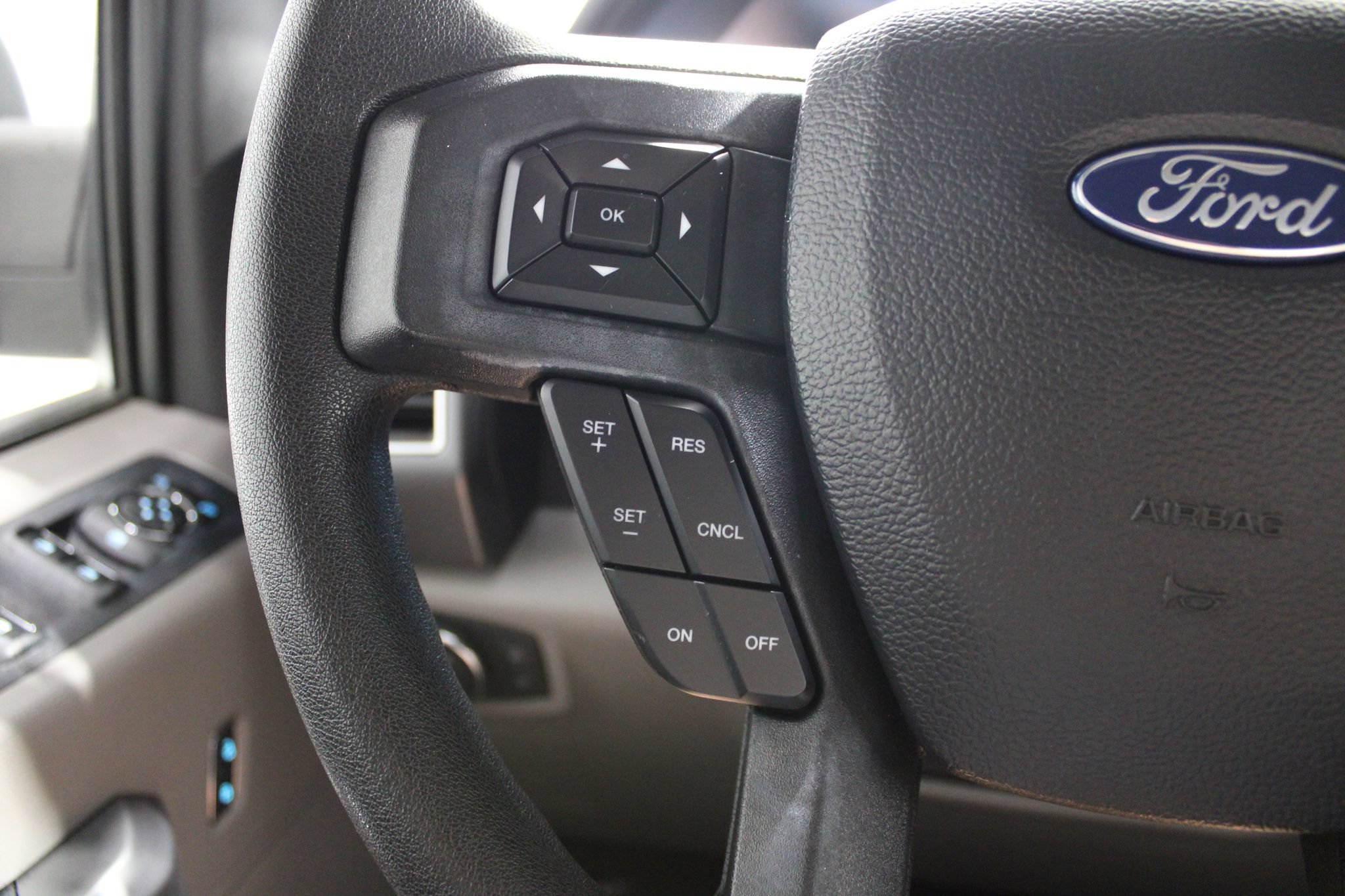 Used 2020 Ford F150 XLT AWD/4WD image 38