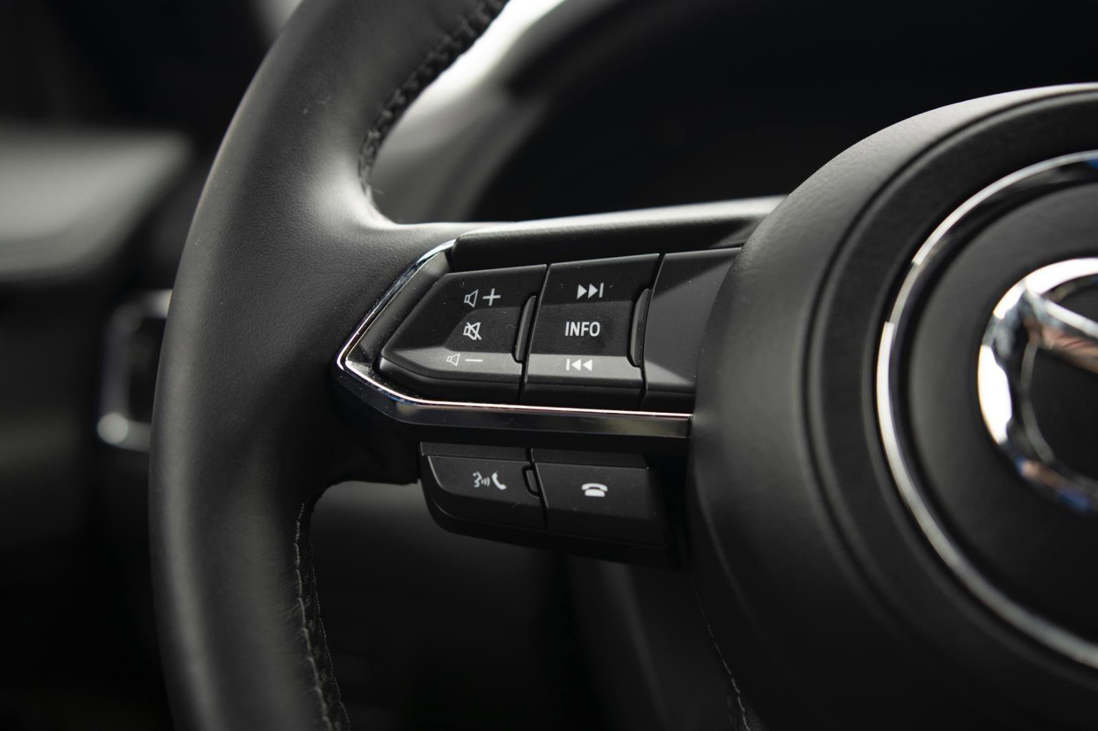 Used 2025 MAZDA CX-5 Signature image 6