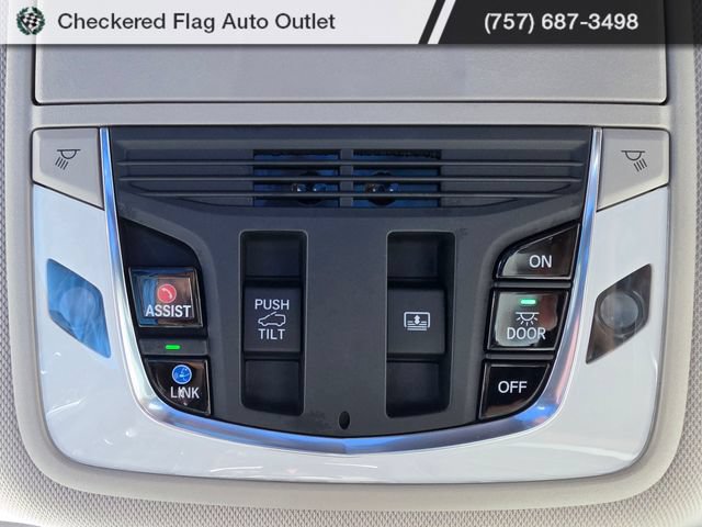 Used 2020 Acura RDX AWD w/ Technology Package image 17